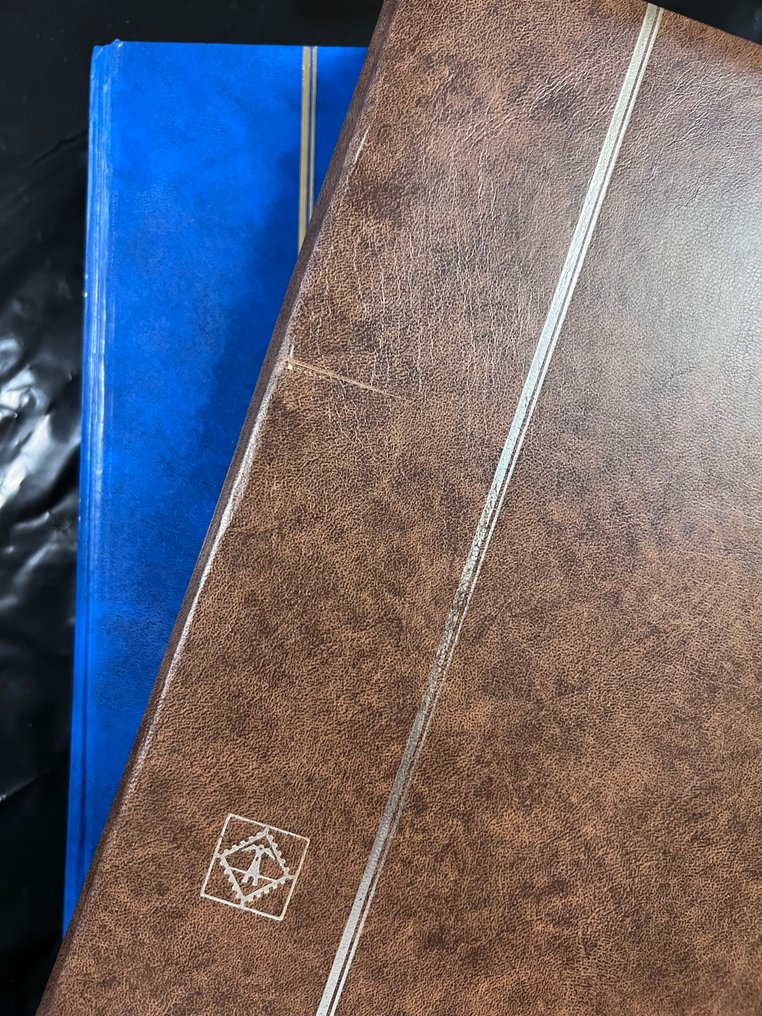 世界  - 收藏 / 探索者：西班牙和法国的两个相册 #1.0