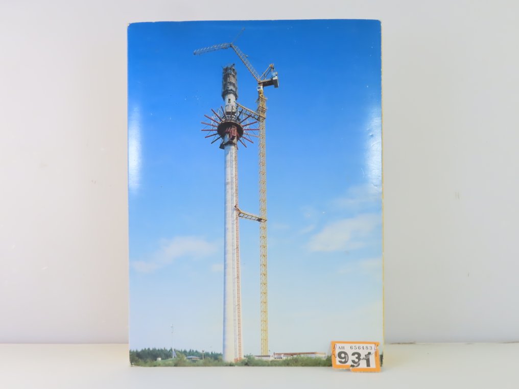 Liebherr, Conrad 1:87 - 2022 - Kituri de construit machete tren (1) - Cutie de construcție din aliaj pentru macara Liebherr HC-K #2.1