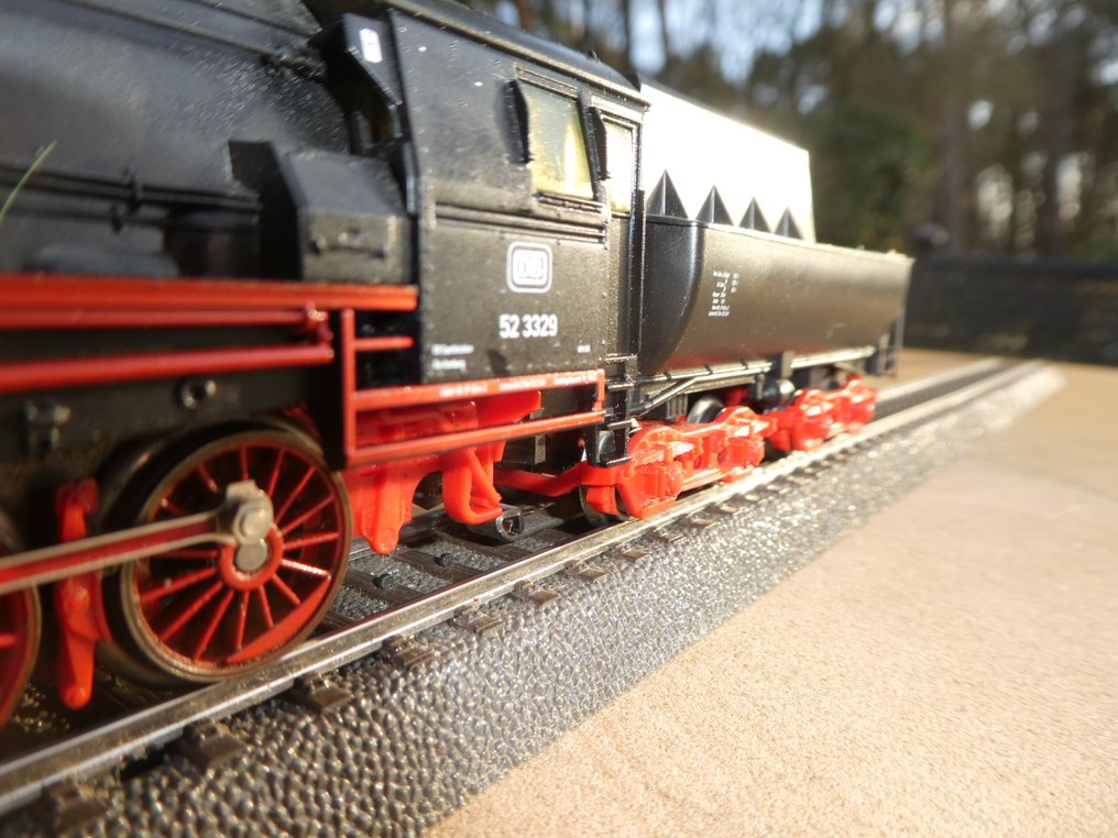 Märklin H0 - 3715 - Ατμομηχανή με όχημα μεταφοράς (1) - Βαριά ατμομηχανή εμπορικού συρμού BR 52 - DB #2.1