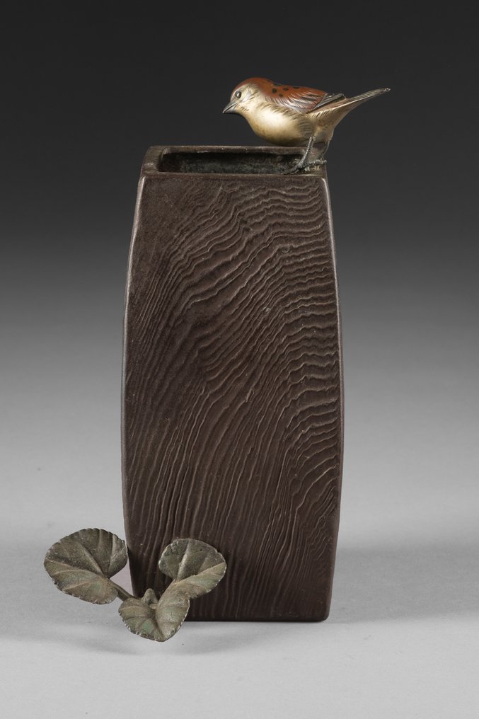 Βάζο με πατίνα από μπρούντζο και σπουργίτη. - Πατιναρισμένος μπρούτζος - Signed Masamitsu (Seikô) 正光 - Ιαπωνία - περίοδος Meiji, περίπου το 1900 #1.0