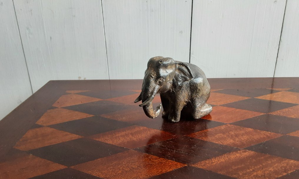 P. Chenet - 塑像, Olifanten - 7.5 cm - 黄铜色 #1.0