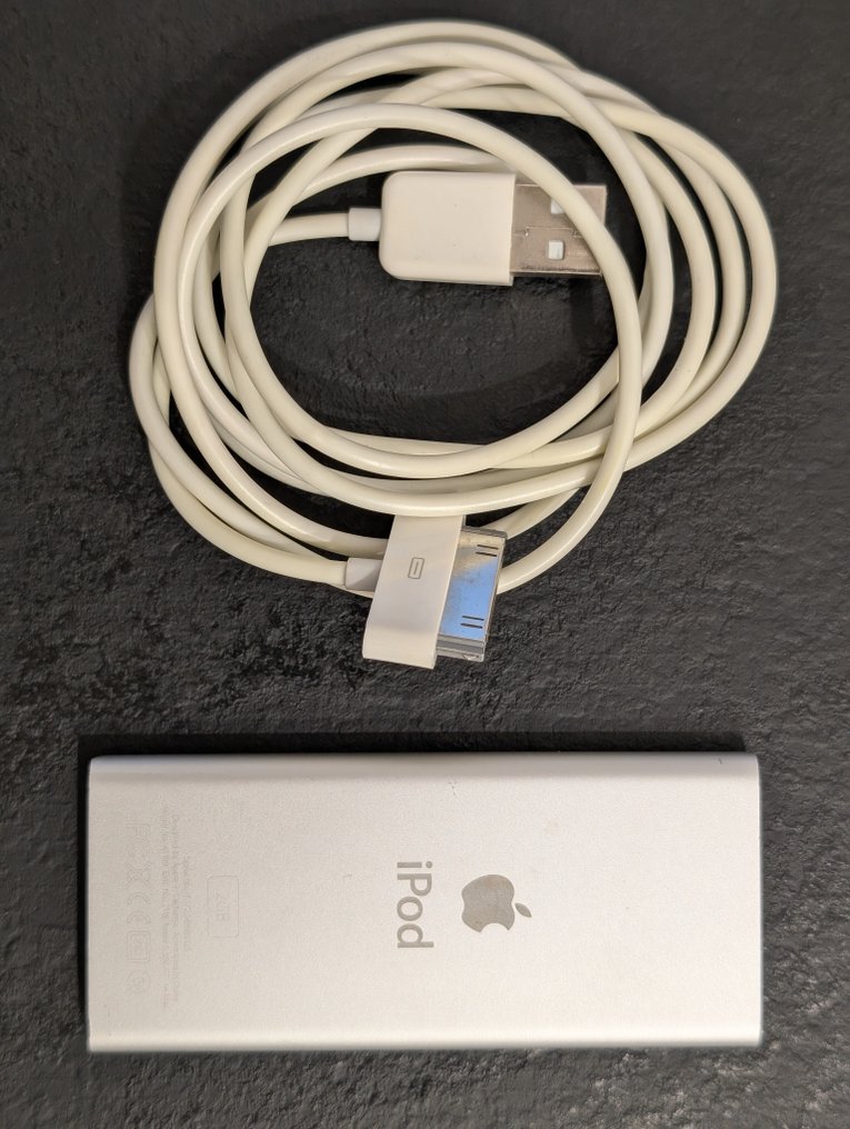 Apple - iPod Nano (1st generation) iPod #1.0