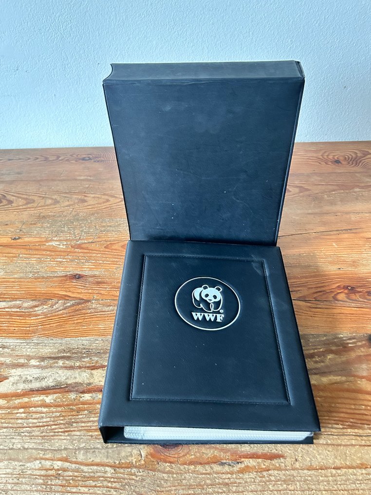 Maailma. 1996 Map met 20 WWF coin enveloppes  (Ei pohjahintaa) #1.0