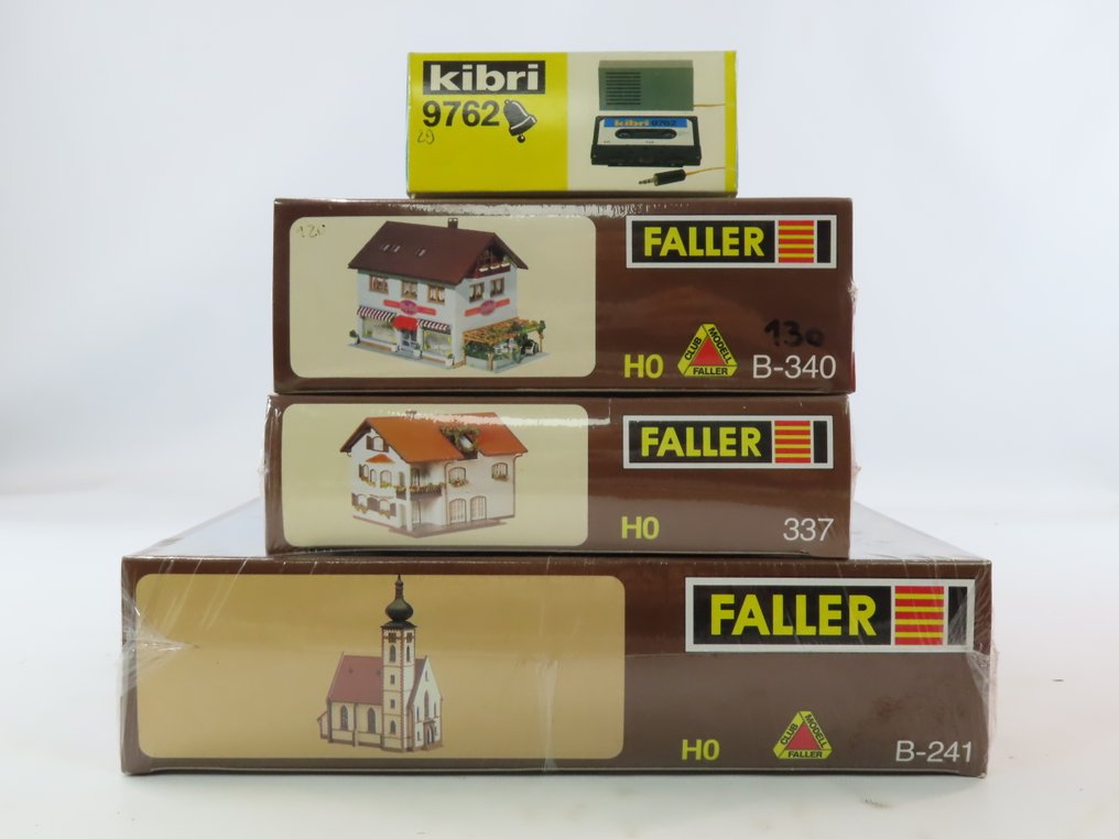 Faller, Kibri H0 - 241/337/340/9762 - Kituri de construit machete tren (4) - Dorpskerk, cafenea/prânz, Huis Nobelesse și modul de sunet al clopotului bisericii+ #3.2