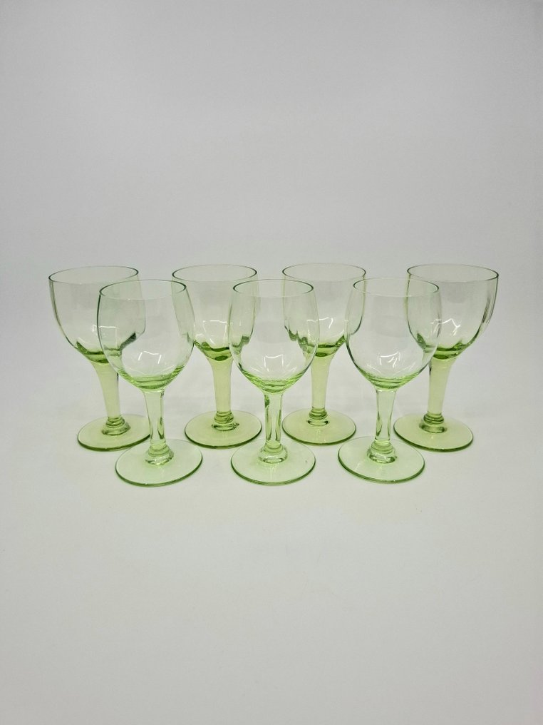 Drinking service (7) - Uranium glass #1.0