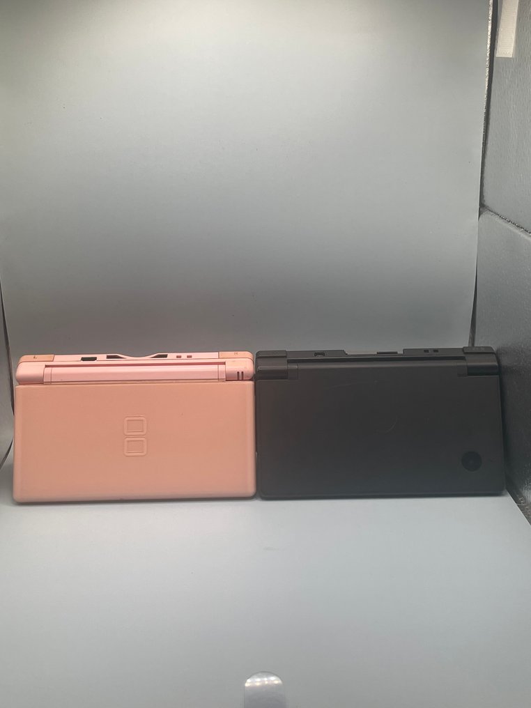 Nintendo - DS - pink and black - Video game console #1.0