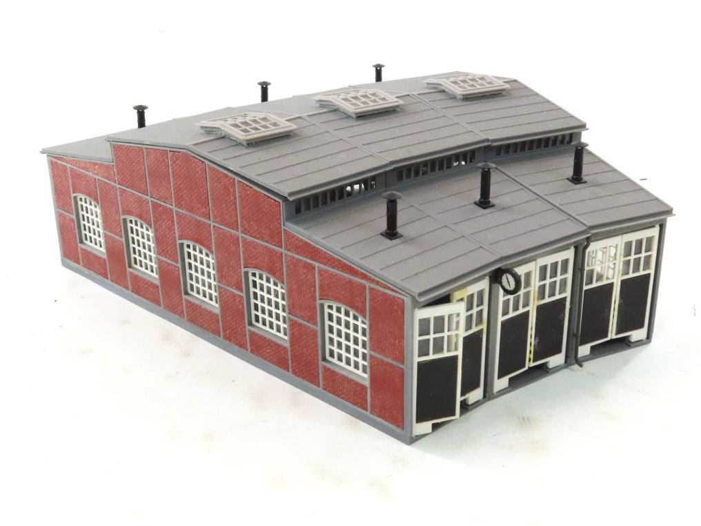 Fleischmann N - 9475 - Modelltog bygninger (1) - Lokomotiv ringloods med 3 inn- og utkjørsler for lokomotiver. #1.0