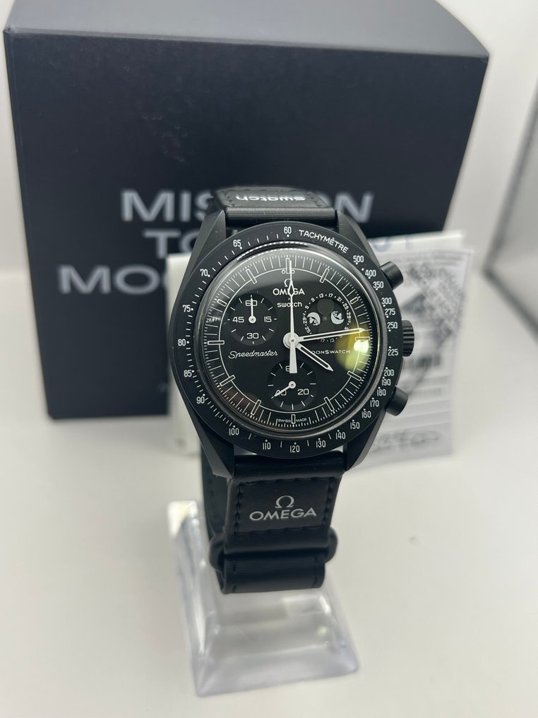 Omega x Swatch - Moonswatch Mission To The Moonphase Snoopy - Nincs minimálár - SO33B700 - Uniszex - 2024 #1.0