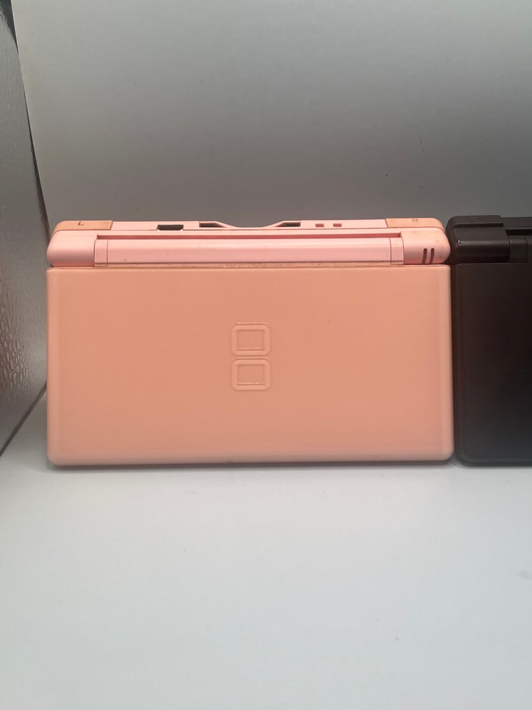 Nintendo - DS - pink and black - Video game console #1.0