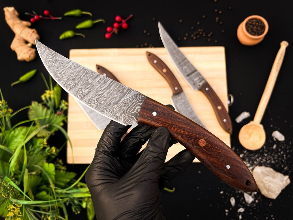 Μαχαίρι κουζίνας - Kitchen knife set - Σετ μαχαιριών σεφ κουζίνας για σκοπούς καθημερινής χρήσης σε εσωτερικούς και εξωτερικούς χώρους - Αμερικανικό ξύλο ROSE και λεπίδα κατασκευασμένη από αναδιπλούμενο χάλυβα 1095 και 15N20. - Ηνωμένες Πολιτείες - Σετ κουζίνας και μπάρμπεκιου #3.2
