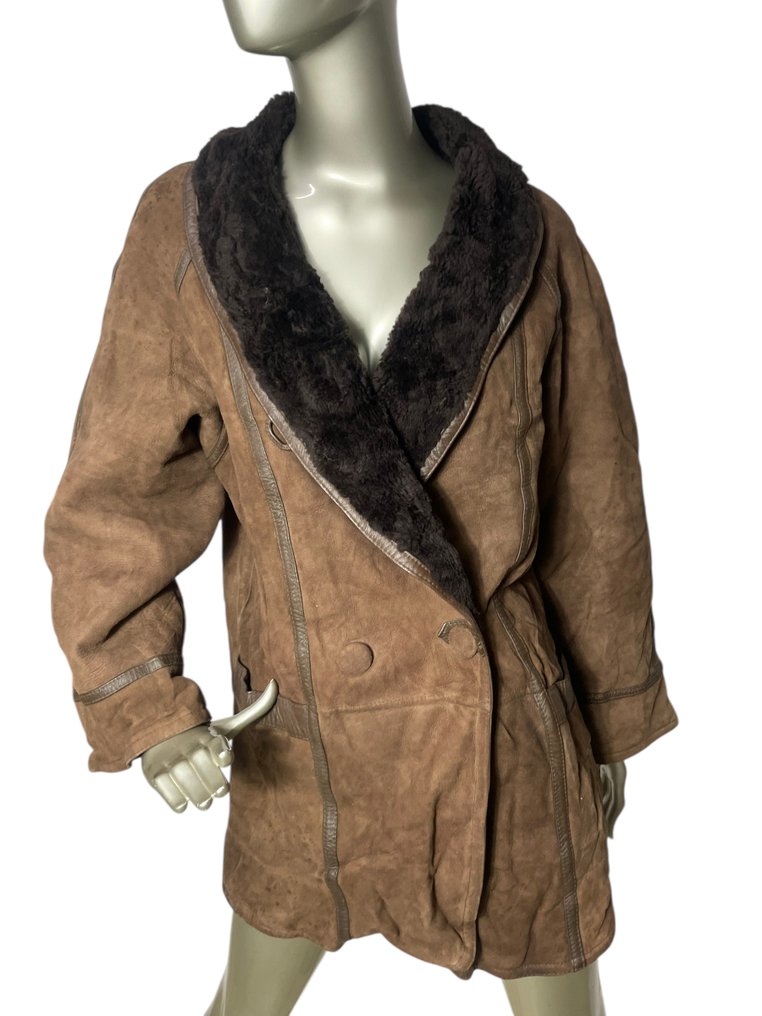 Artisan Furrier - Abrigo de piel #3.2