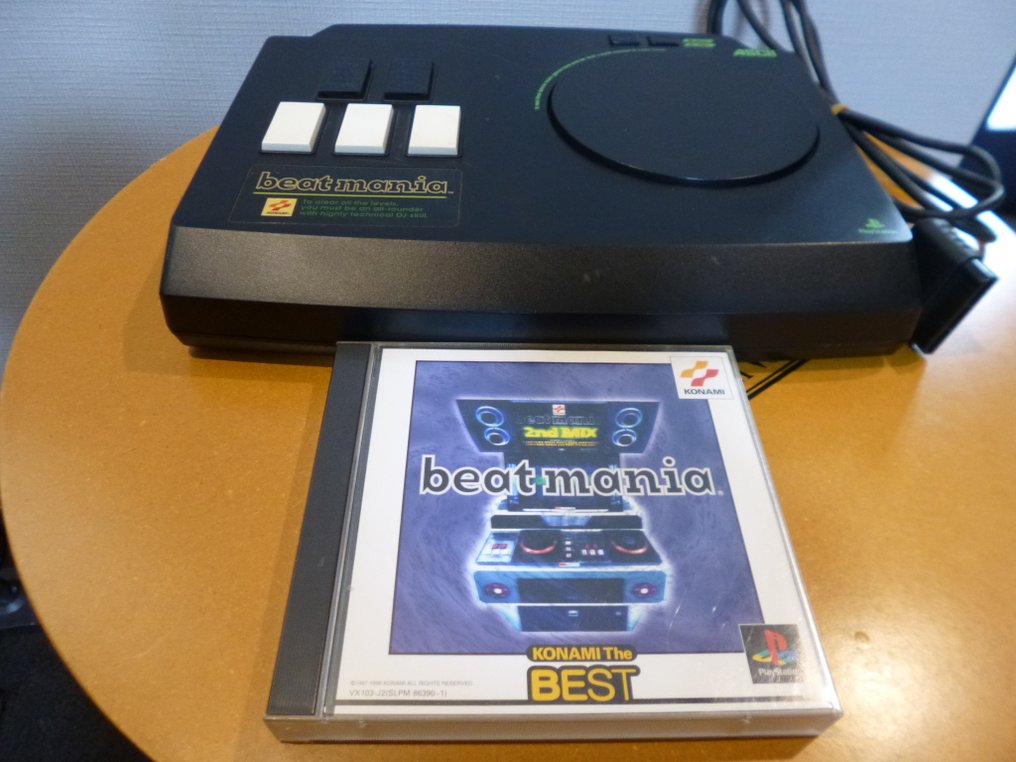 KONAMI,ASCII, Sony - Playstation - beatmania & Dedicated Controller Japanese PlayStation Software - Videopeli #1.0