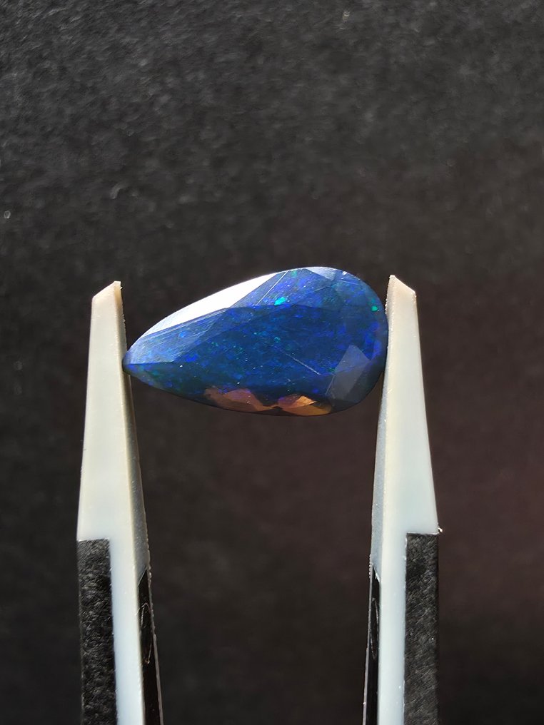 1,50 καράτια μαύρο οπαάλ Πολυδιάστατος - Ύψος: 12 mm - Πλάτος: 6.7 mm- 0.3 g #1.0