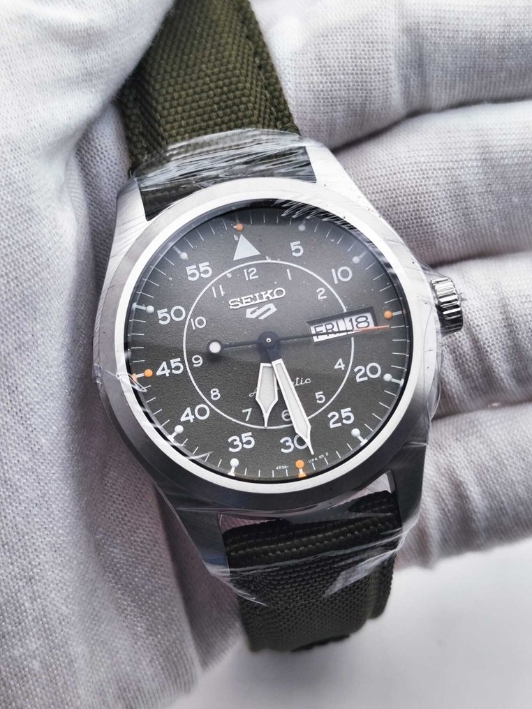 Seiko - 5 Sports Field - "NEW" - Ingen reservasjonspris - SRPH29 - Herre - 2000-2010  #3.2