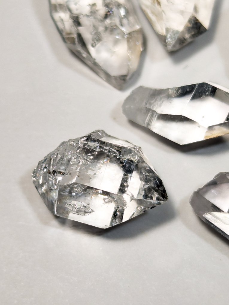 33.3 克拉 - 稀有赫尔基默金刚石石英，品质优良，来自巴基斯坦斯卡尔古。 标本 - 高度: 14.5 mm - 宽度: 11 mm- 6.66 g - (11) #3.2