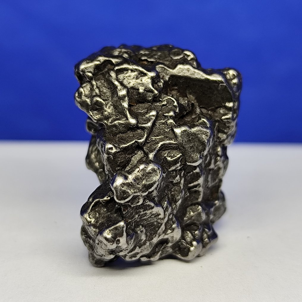 Authentieke ijzeren meteoriet. Sculpturaal CAMPO DEL CIELO (Argentinië, 4500 jaar). - 65.1 g #2.1