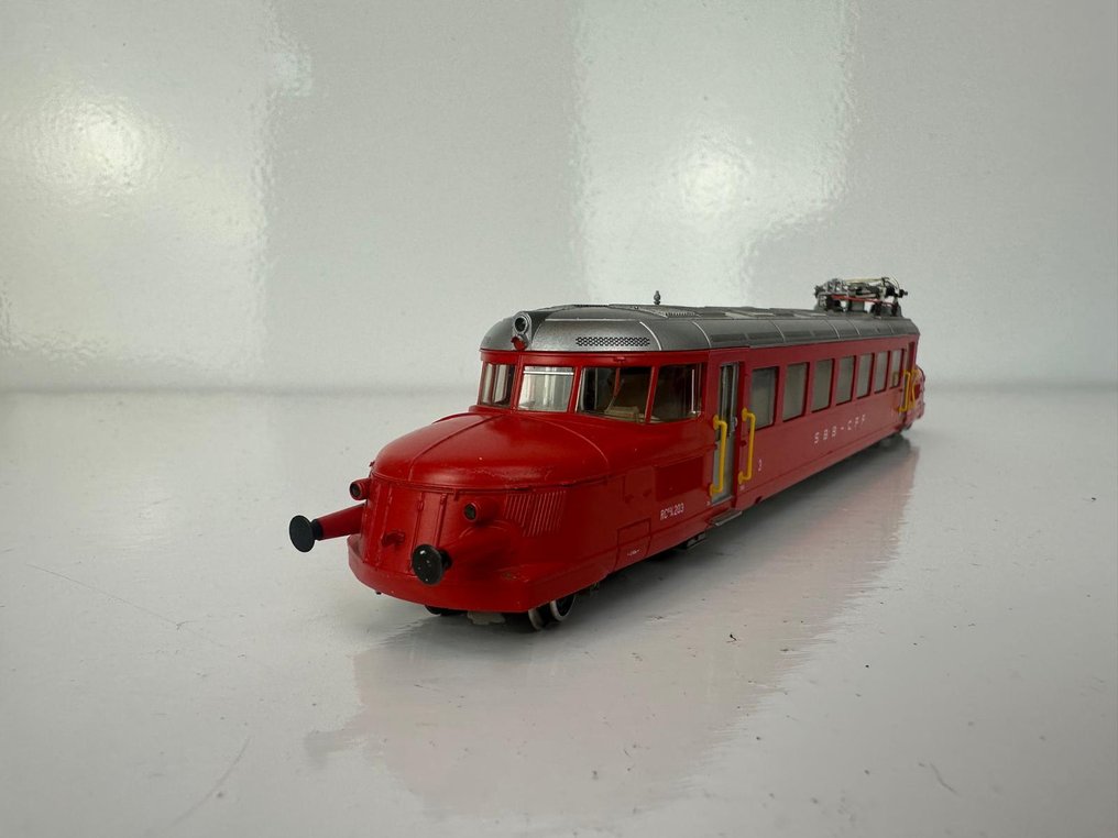 Märklin H0 - 3125 - Locomotora eléctrica (1) - Treinstel RCe 4/4 'Flecha Roja' - SBB #4.3