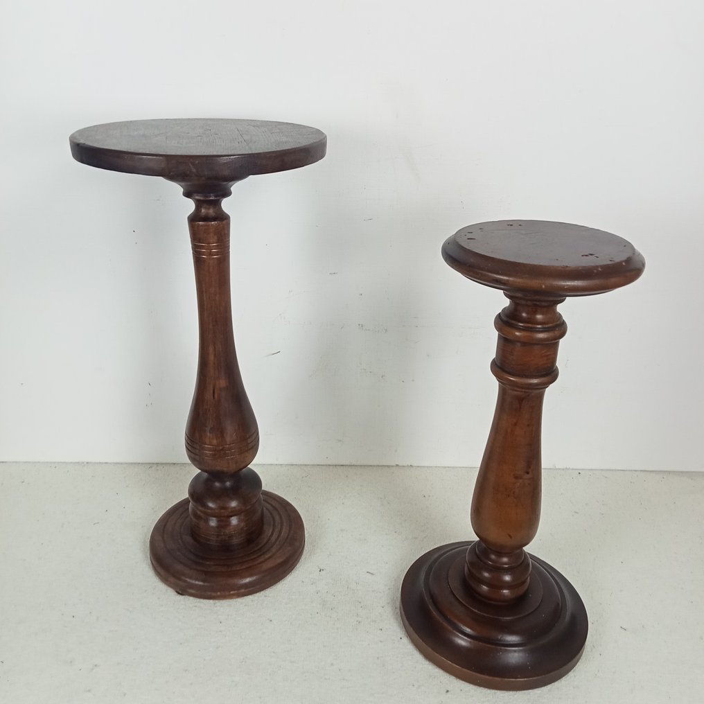 Table à plantes (2) - Subtil, comme une colonne grecque. - Chêne - Piédestal #1.0