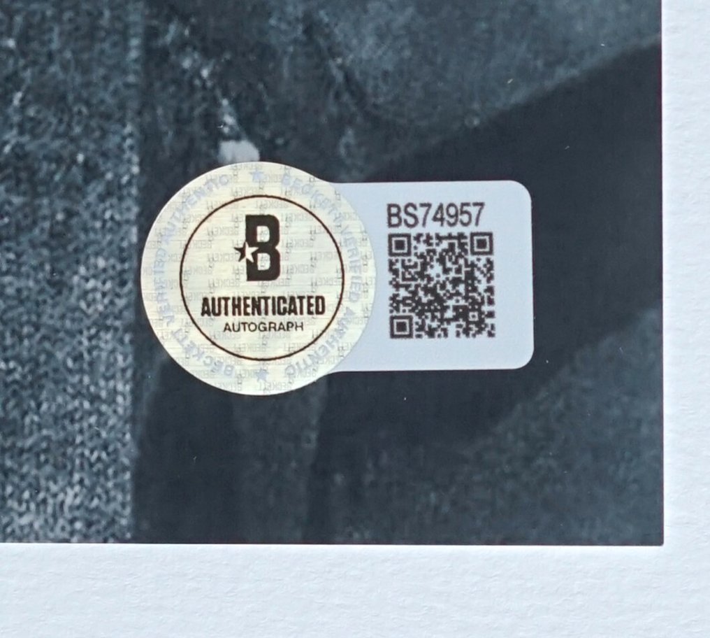 Frankenstein - Sara Karloff (Boris Karloff's Daughter) - Autograph, Photo With Beckett COA #2.1