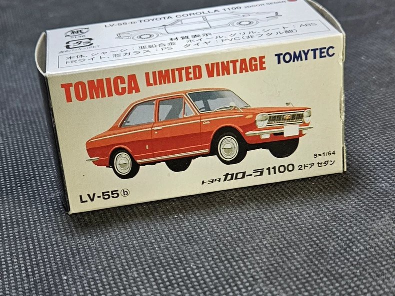 Tomytec 1:64 - Modelauto - Toyota Corolla 1100 2-Türer Limousine #1.0