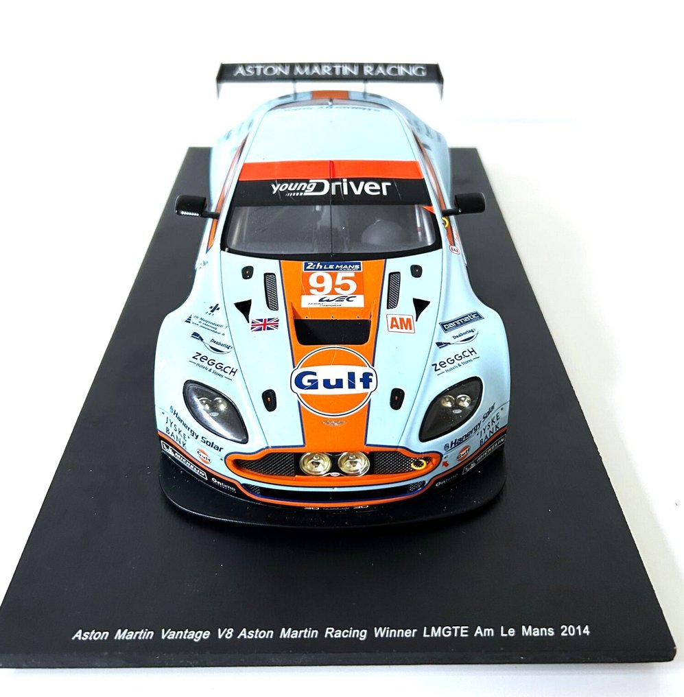Modelauto - Spark – 1:18 – Aston Martin Vantage V8 – Le Mans 2014 #1.0