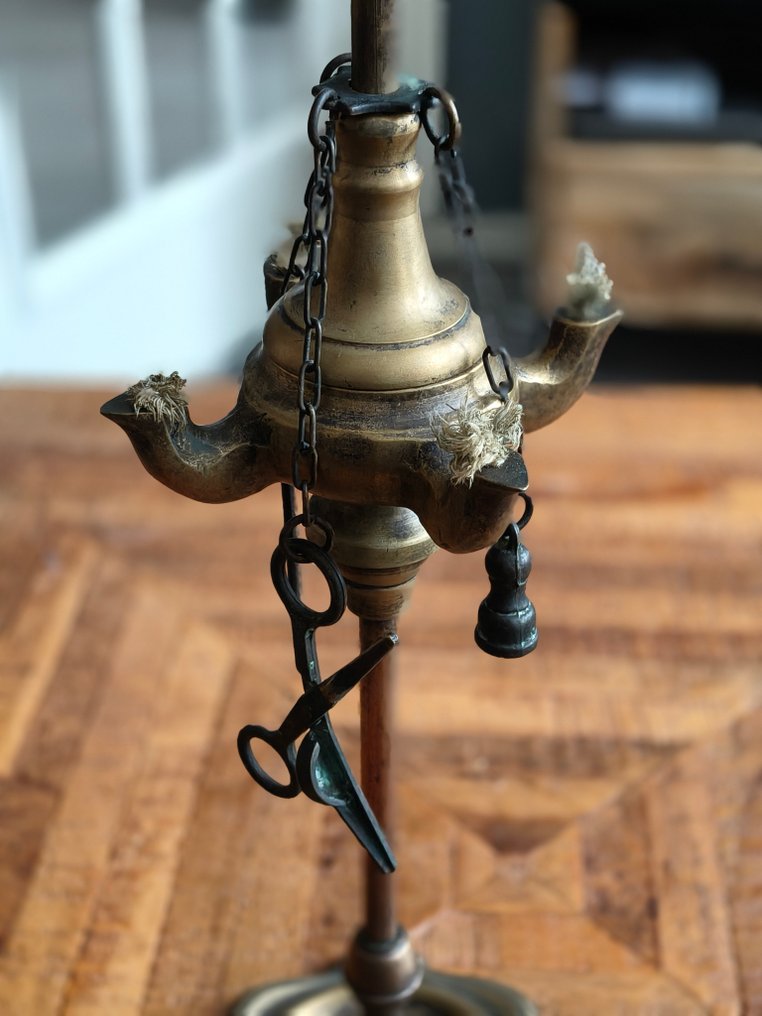 Oil lamp - Bronze #3.2