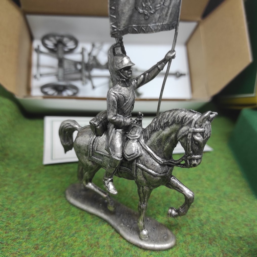 MHSP ATLAS & MHSP originaux - MHSP Jean Montagne école Boule - Figure - Napoleon Empire, le fourgon de service de l'empereur, conducteur, dragon à cheval, grenadier de la  (5) - Tin #4.3