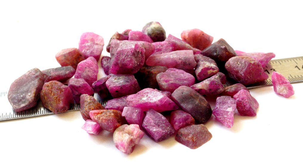 Robijn 198 carats ruwe robijnkristallen, onbewerkt.- 39.14 g #1.0