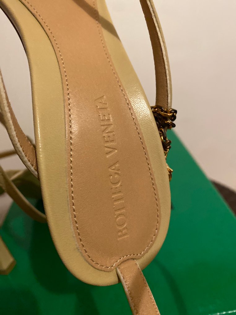 Bottega Veneta - Πέδιλα με τακούνι - Mέγεθος: EU 38 #4.3