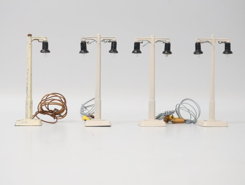 Märklin 00, H0 - 448/1-/448-2 - Modeltreinlandschap (4) - Vintage staatverlichting #1.0