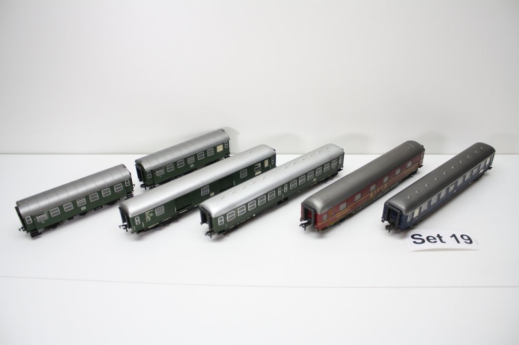 Märklin H0 - Επιβατικό τρένο μοντελισμού (6) - Marklin βαγόνια 6 ατόμων. #1.0