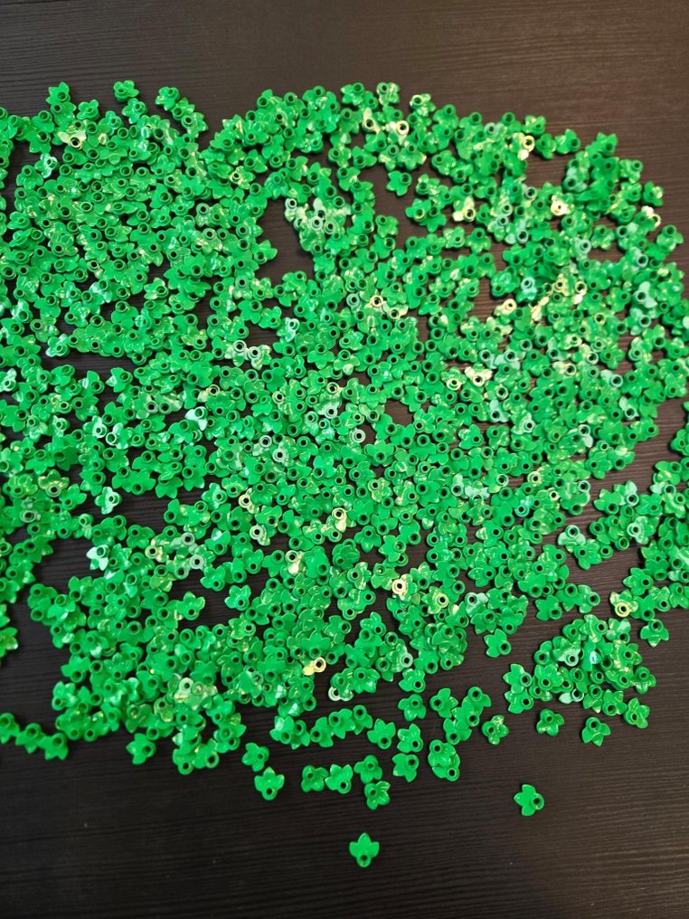 LEGO - 玩具 New Plant Plate Round 1 x 1 with 3 Layered Leaves Bright Green 1050pcs #3.2