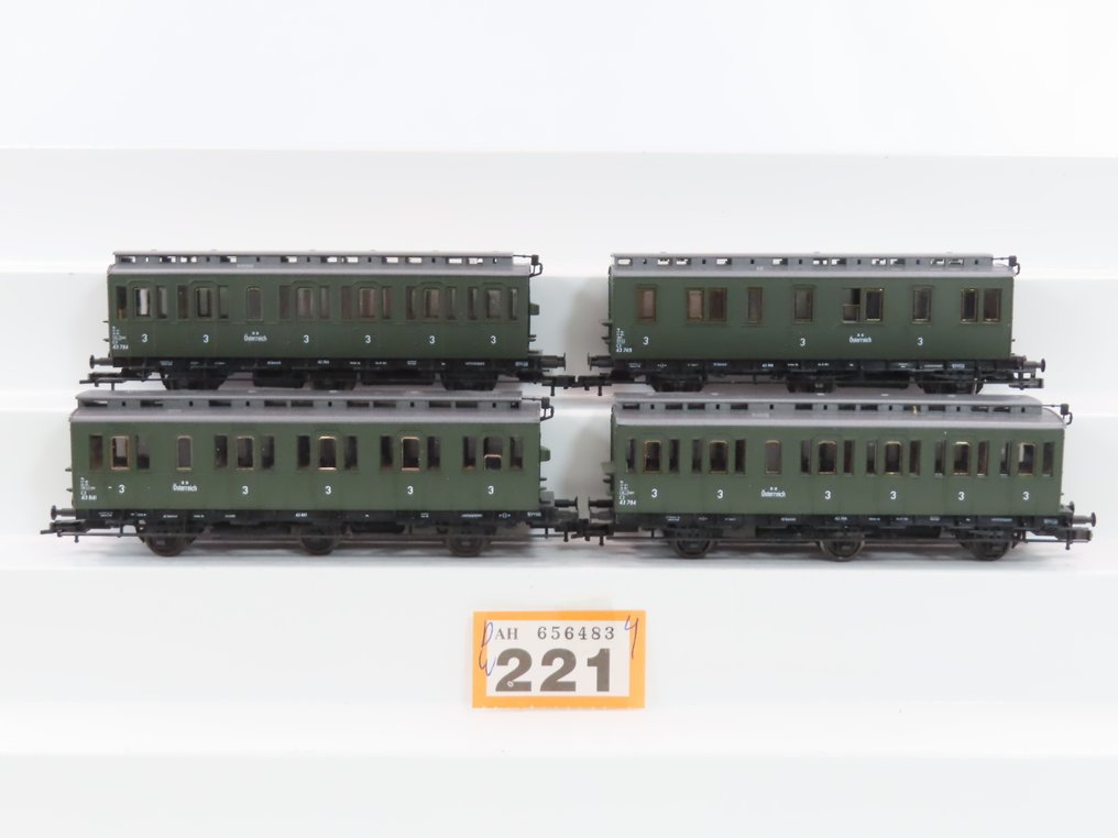 Roco H0 - 44225C/44525 - Model train passenger carriage (4) - 4x 3-berth couchette cars 3rd class - ÖBB #2.1