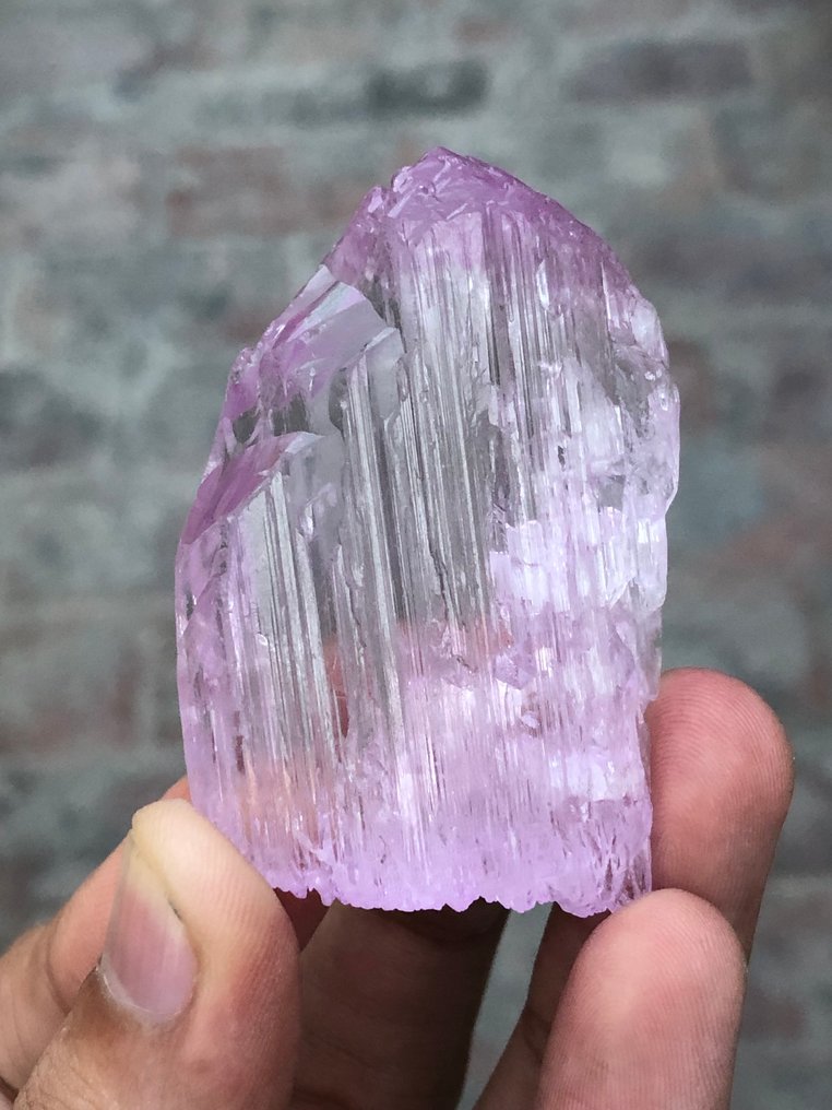 Κουνζίτης Κρύσταλλος - Ύψος: 59 mm - Πλάτος: 40 mm- 62 g - (1) #2.1