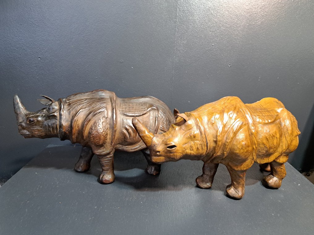 Άγαλμα, Twee Aziatische Neushoorns - 20 cm - Δέρμα #1.0
