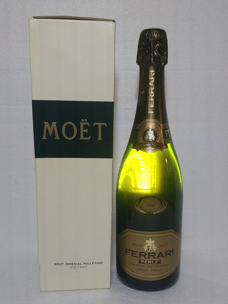 Moët & Chandon, Brut Imperial Millésime 1995-Ferrari Perlè 1998 - Champagne Brut Imperial - 2 Bottiglie (0,75 L) #4.3
