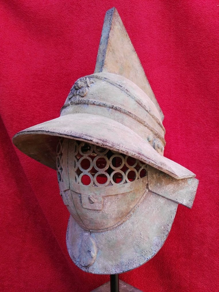 Κίνα - Ρωμαϊκή περικεφαλαία μονομάχου Πομπηίας (αντίγραφο) - Στρατιωτικό κράνος #1.0