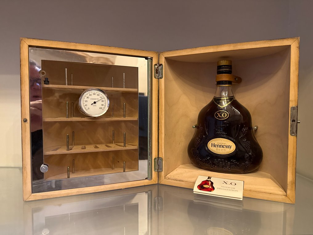 Hennessy - XO Cognac - Cave à Cigares  - b. década de 1990 - 70cl #1.0