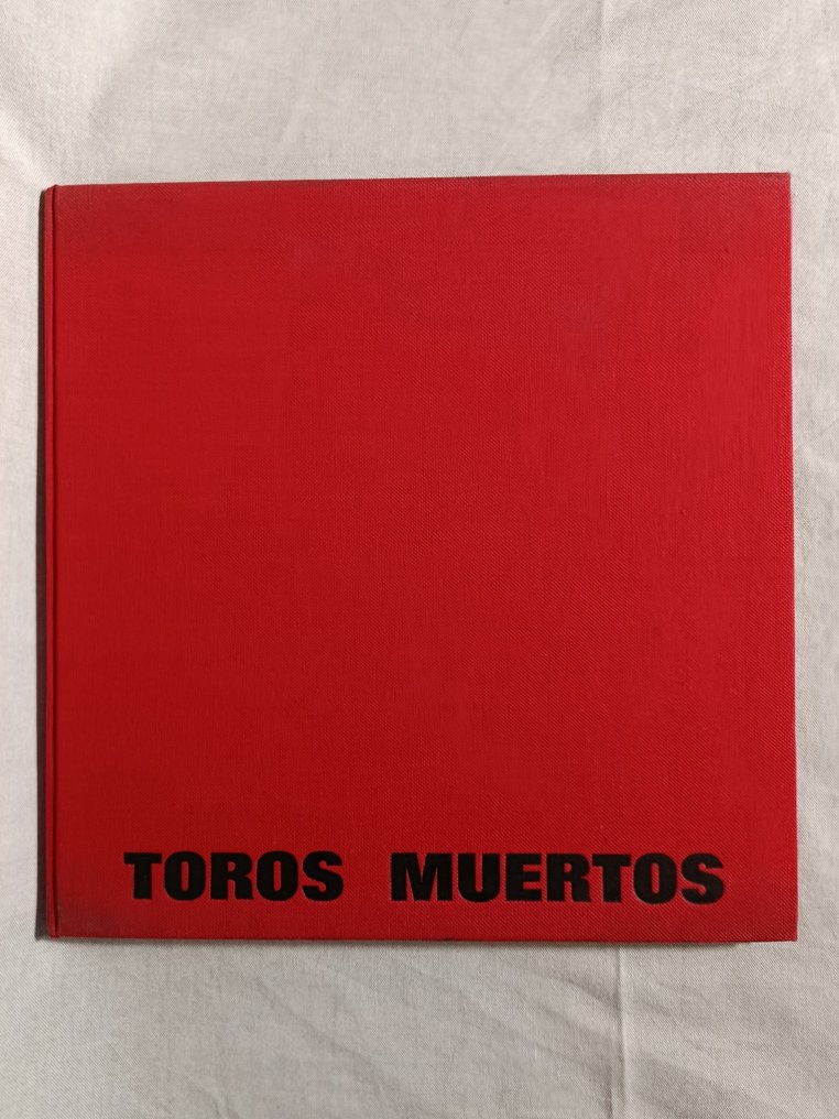 Lucien Clergue, Jean Cocteau - Ex. enrichi d'une photographie originale signée. - Toros Muertos - 1963 #2.1