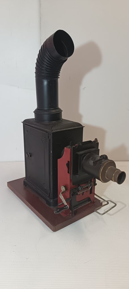 Unknown brand. Unknown model. Lanterna mágica #1.0