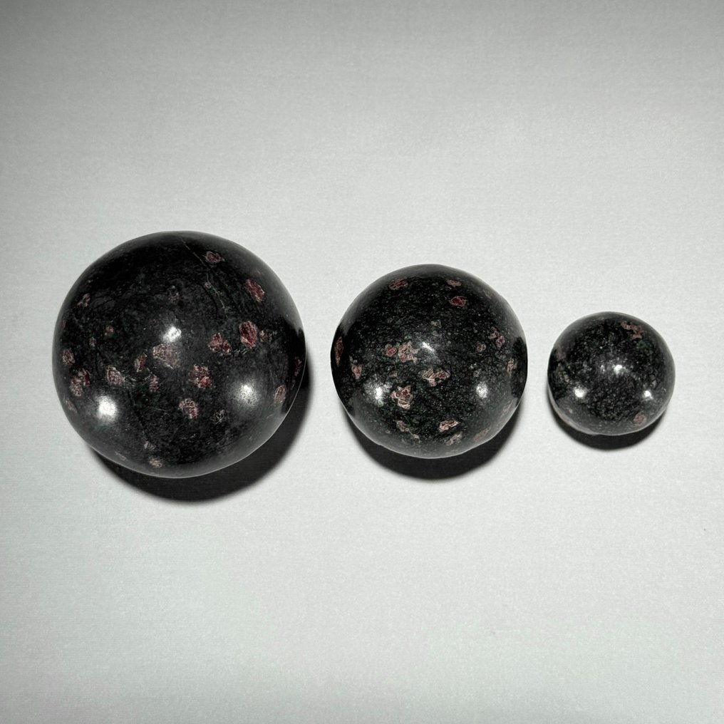 无底价 - 精彩的3件红宝石紫苏石套装 蘑菇形状- 1300 g - (3) #4.3