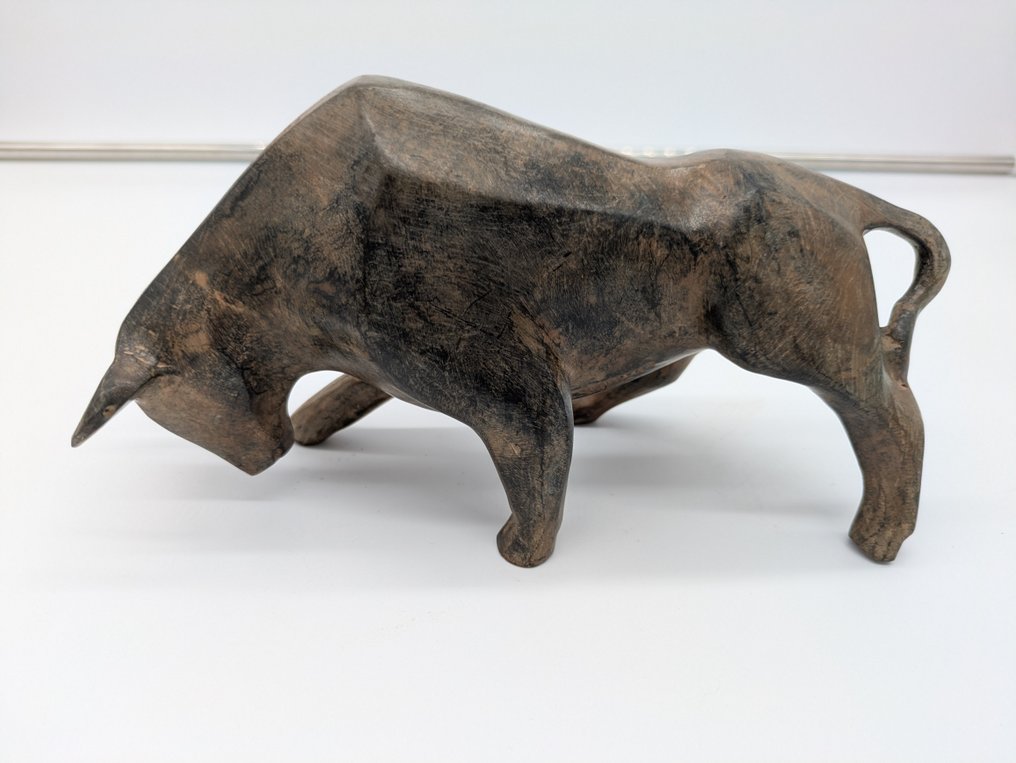 Taureau Moderniste - 雕刻 黄铜色 - 法国 #1.0