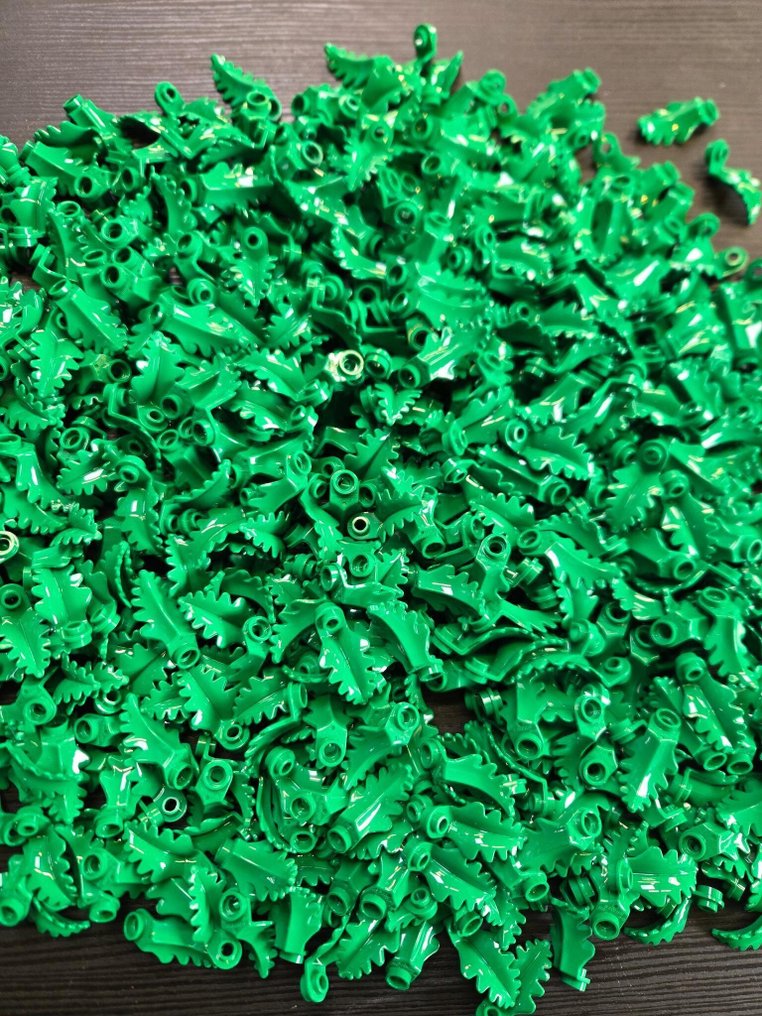 LEGO - Toy New Plant Plate Round 1 x 1 with Curved Upright Leaf Green 600pcs #3.2
