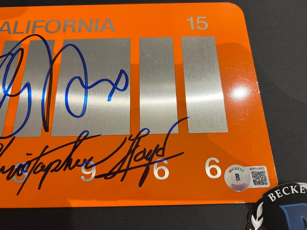 回到未來 - Replica License plate - Signed by Michael J Fox, Christopher LloydD - Beckett COA #3.2