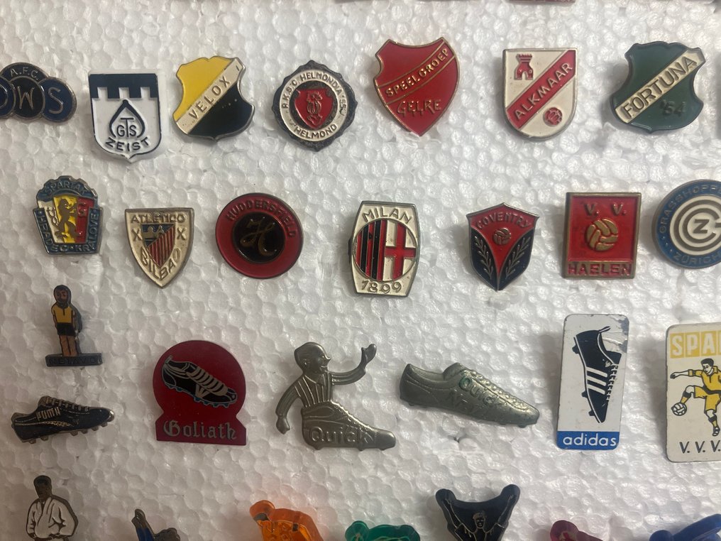 Κονκάρδα Sport, voetbal speldjes, Pins - Ολλανδία - 20ος-τέλη #3.2