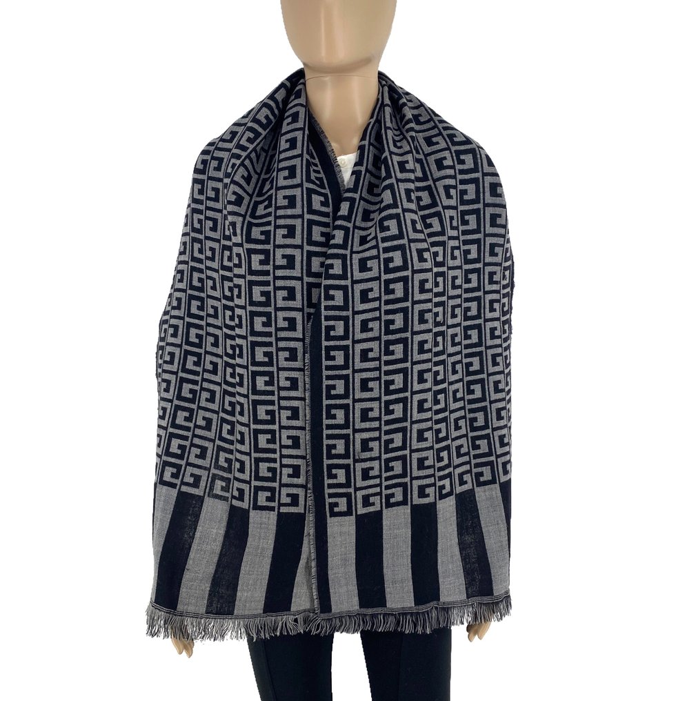 Givenchy - Scarf #1.0