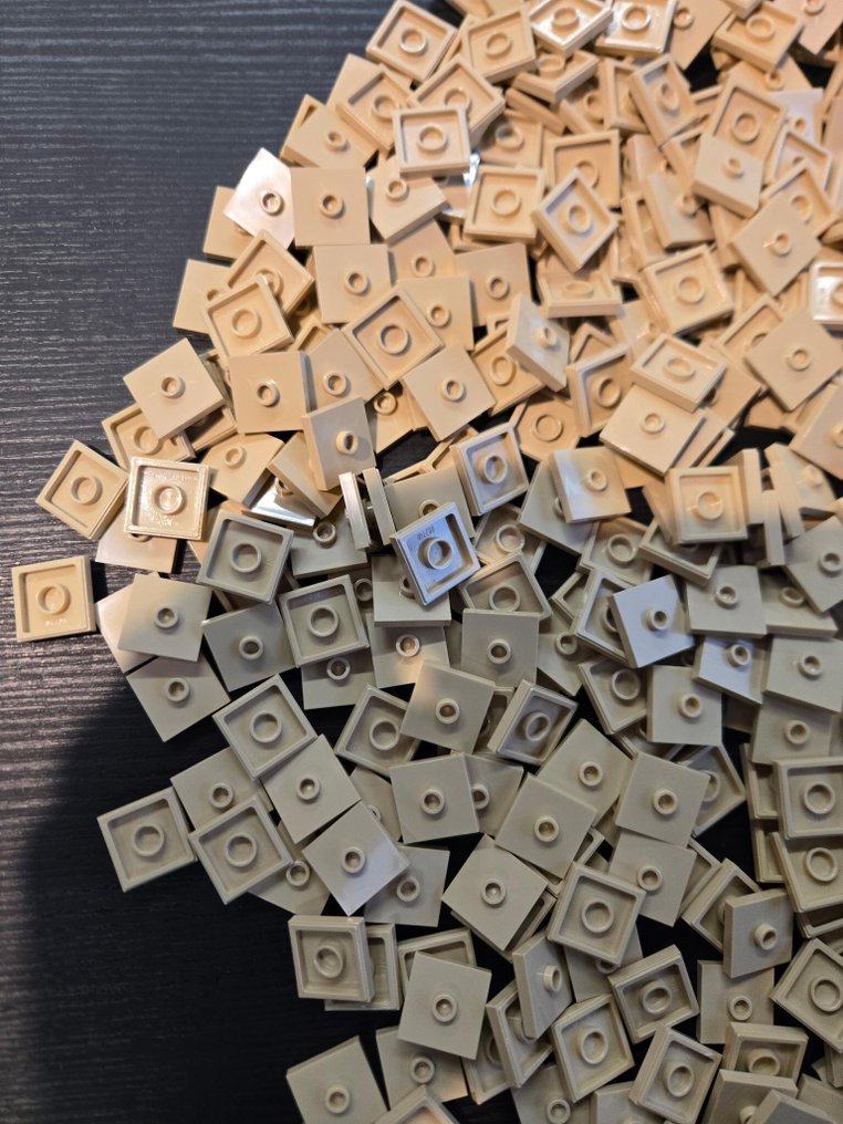 LEGO - Toy New Plate Modified 2 x 2 with Groove and 1 Stud in Center (Jumper) Tan 600pcs #4.3
