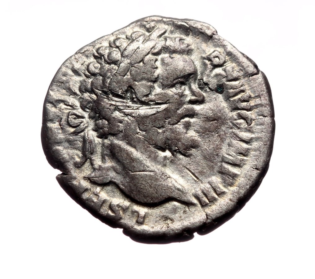 Empire romain. Septimius Severus (193-211 apr. J.-C.). Denarius Seated Roma with Victory (Sans prix de réserve) #1.0