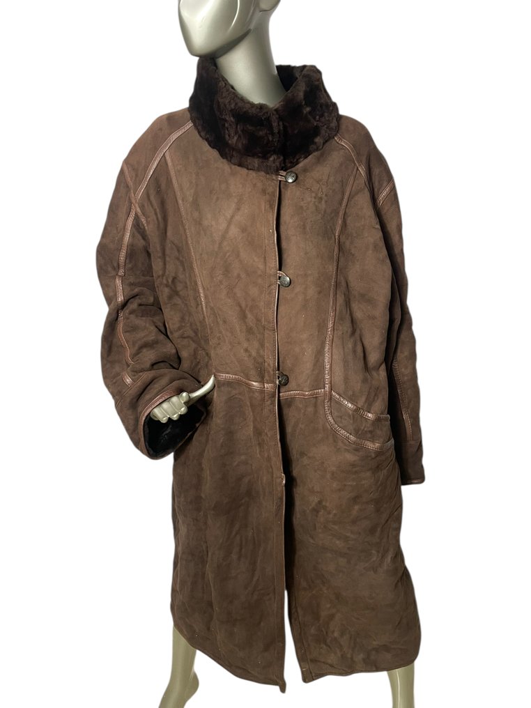 Artisan Furrier - Abrigo de piel #2.1