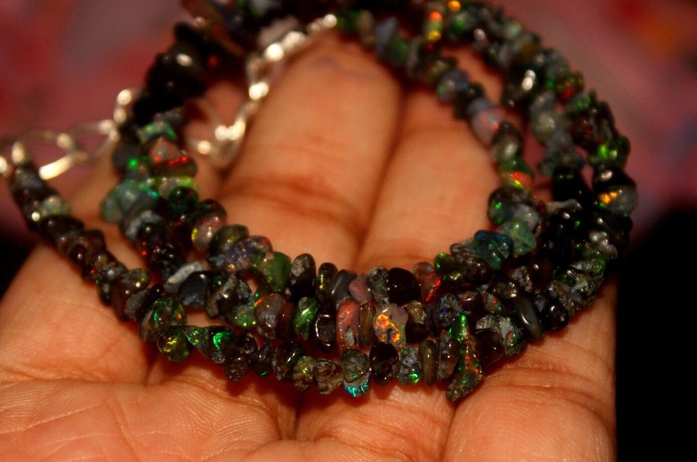 43,8 cts - Opalas Negras Naturais Ásperos- 8.76 g #3.2